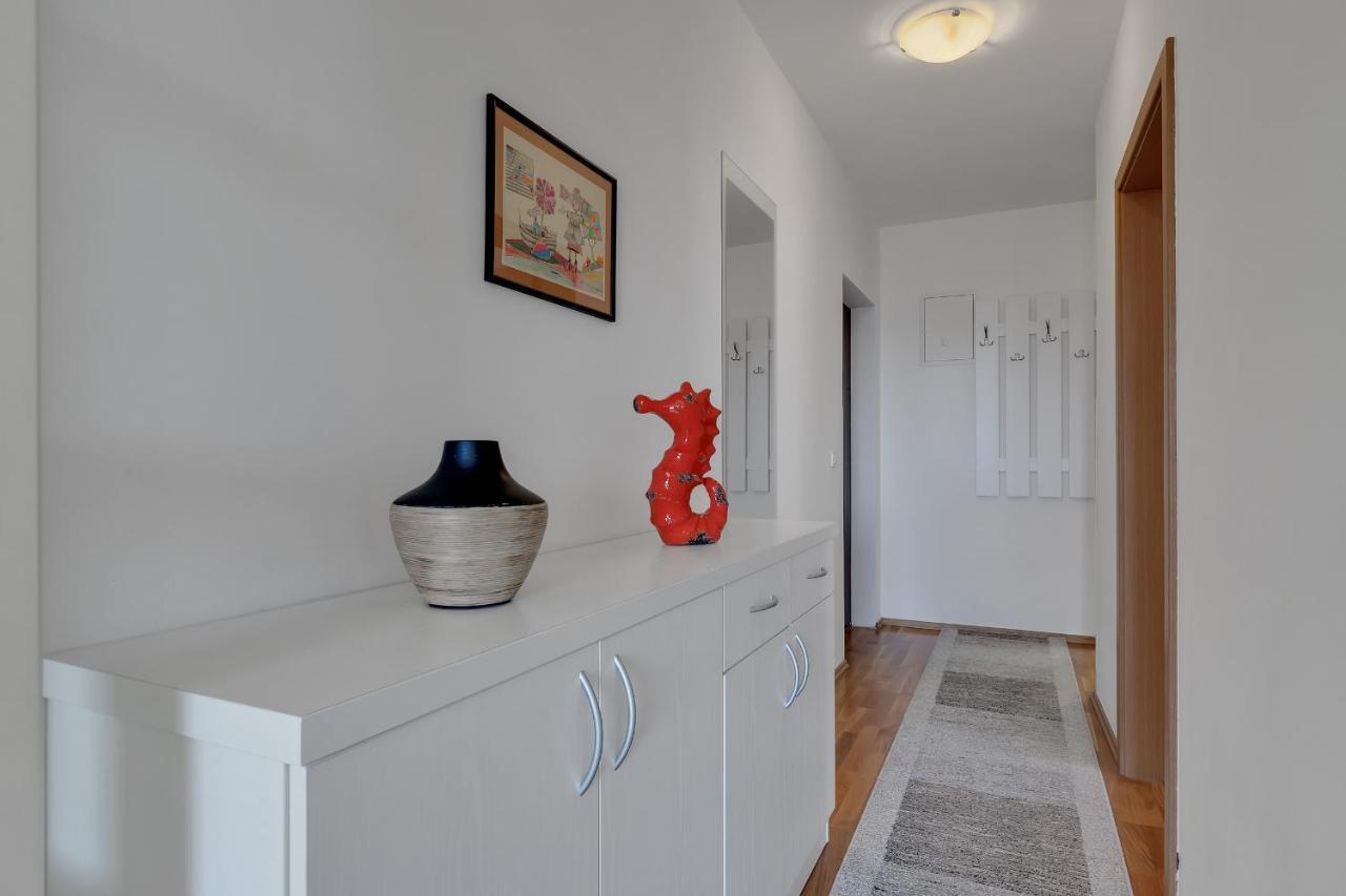 Apartment Pine Fine With Free Parking マカルスカ エクステリア 写真