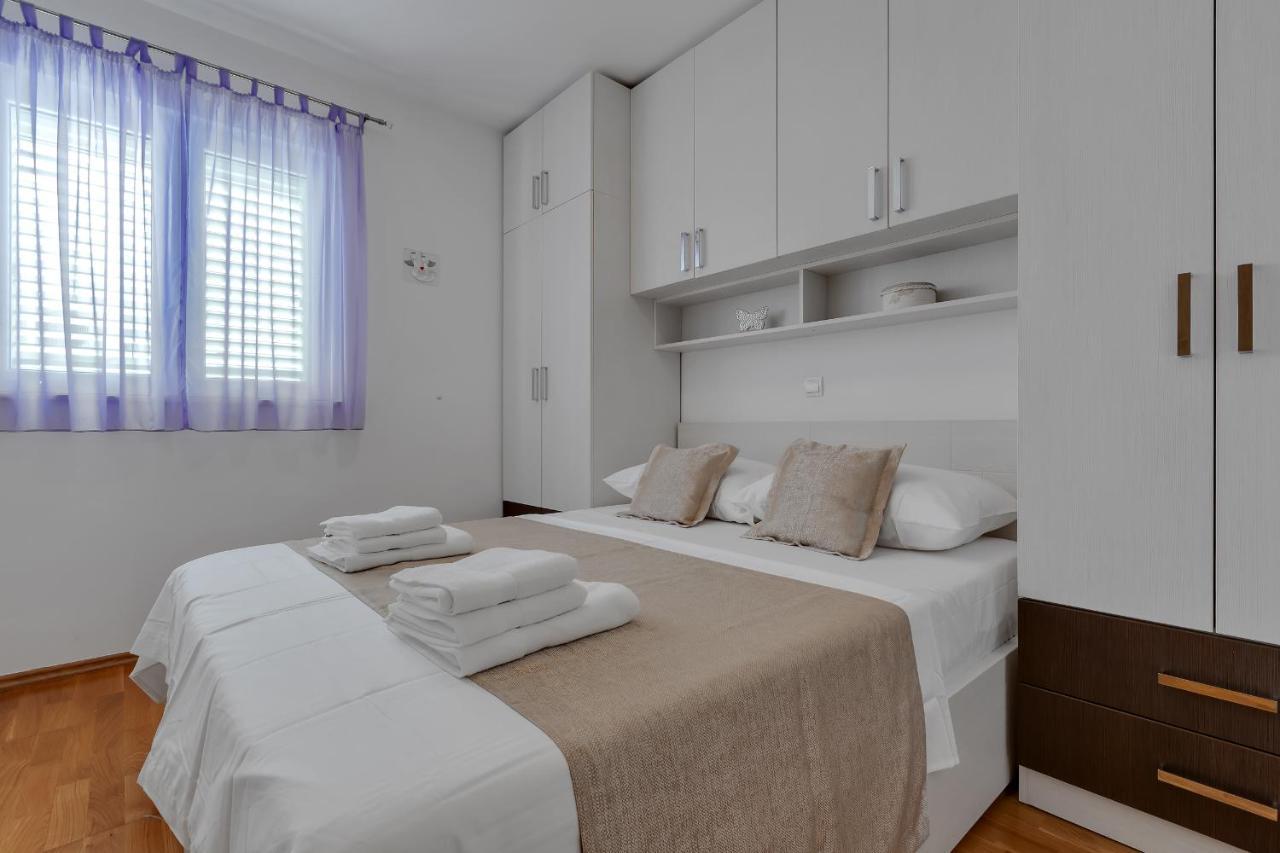 Apartment Pine Fine With Free Parking マカルスカ エクステリア 写真